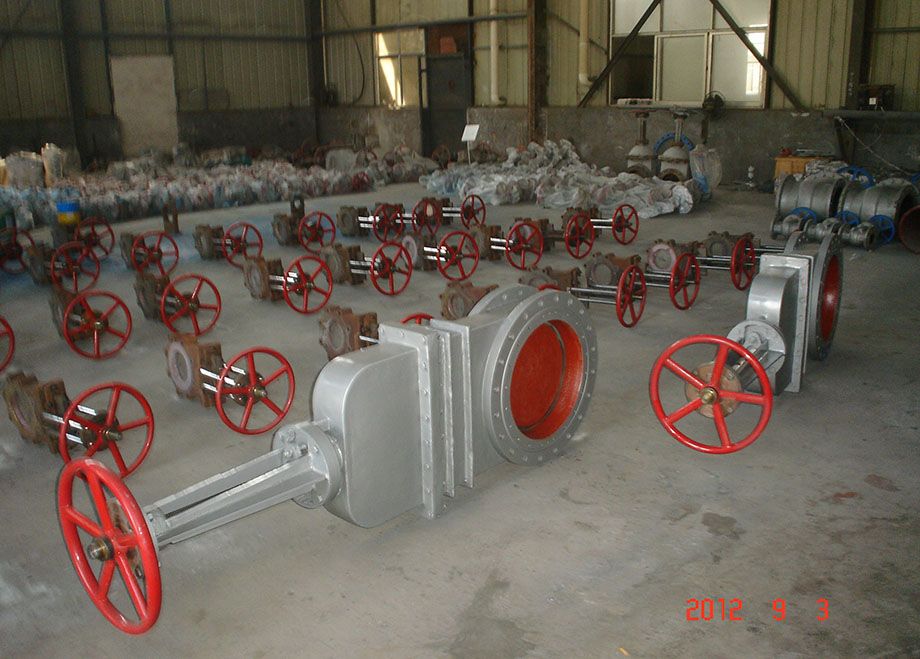 厂区一角 厂区一角